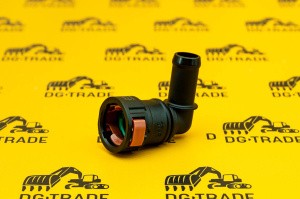 Разъем радиатора JCB 332/C0010 Разъем радиатора JCB 332/C0010