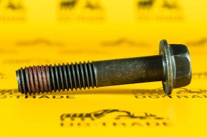 Болт крепления главной шестерни JCB 826/01060 Болт крепления главной шестерни JCB 826/01060