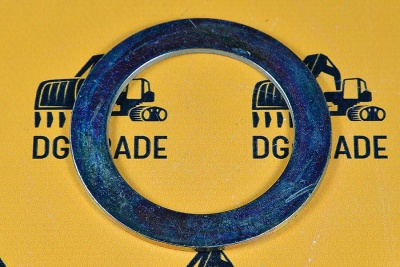 Проставочное кольцо Komatsu 42N-70-11810 (1)