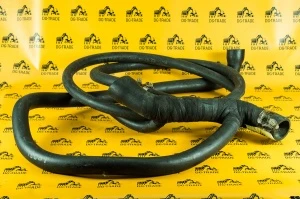 Патрубок системы охлаждения нижний JCB (OEM) 834/10991